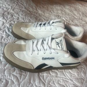 Reebok Men's White and Beige Sneakers